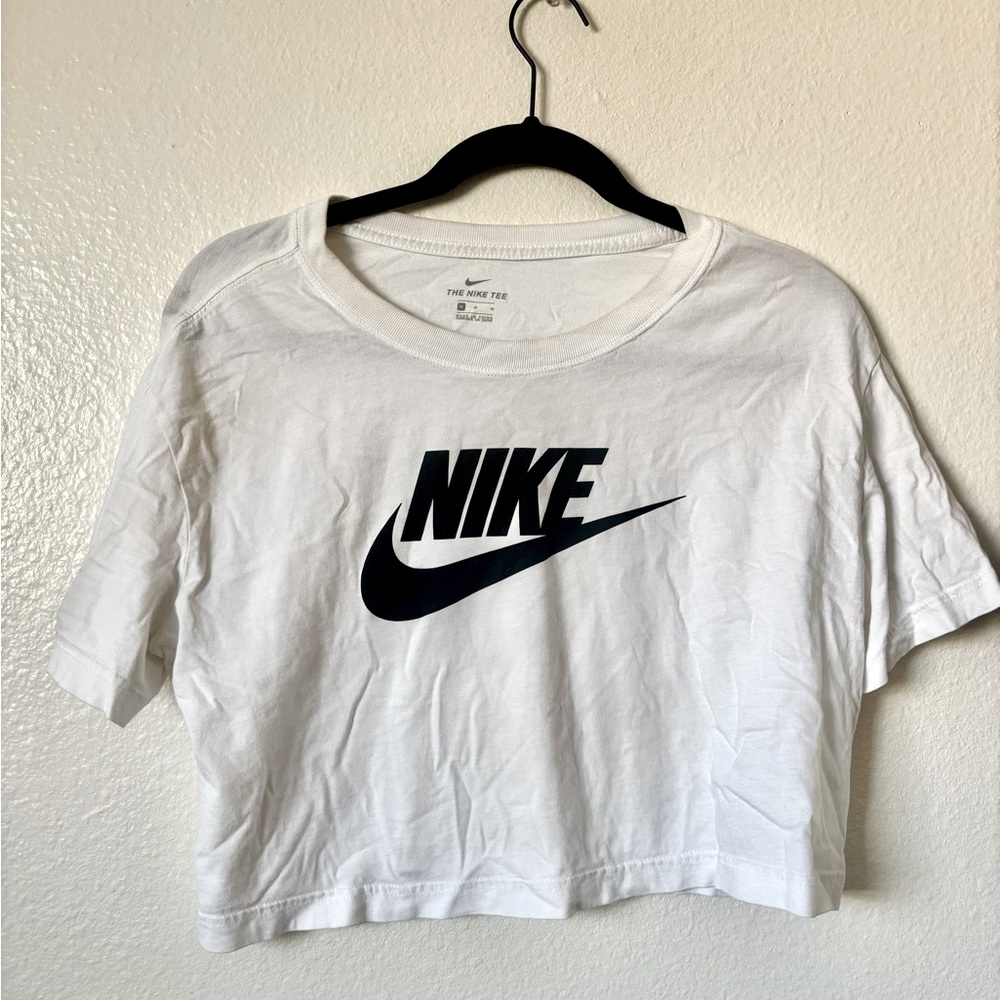 Nike // boxy tee